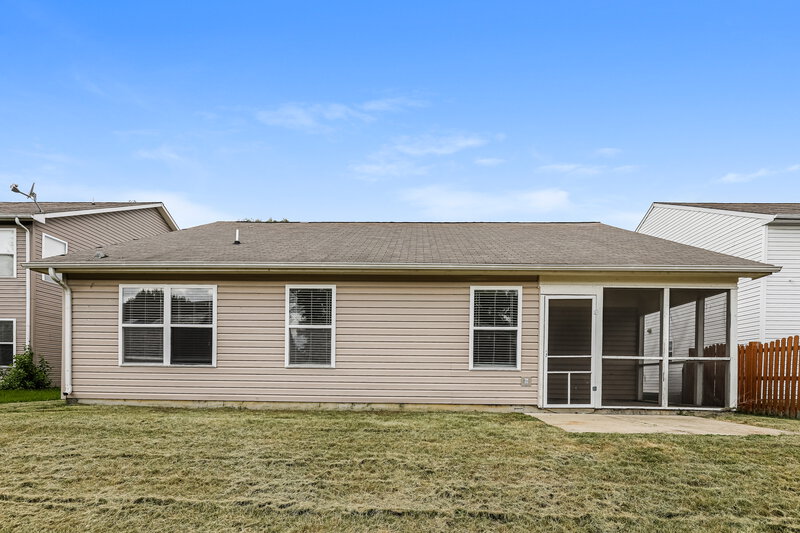 1,825/Mo, 9671 Jackson Way Avon, IN 46123 Rear View