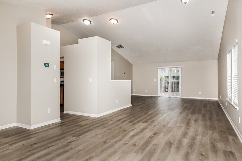 2,800/Mo, 1078 Country Meadow Ct Franklin, IN 46131 Living Room View 2