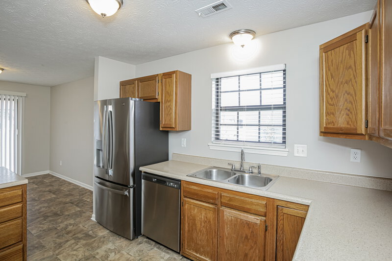 1,705/Mo, 5040 Harpers Ln Indianapolis, IN 46268 Kitchen View