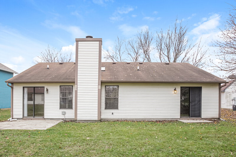 1,705/Mo, 5040 Harpers Ln Indianapolis, IN 46268 Rear View