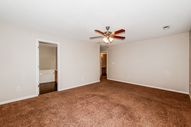2,620/Mo, 15469 Fawn Meadow Dr Noblesville, IN 46060 Main Bedroom View