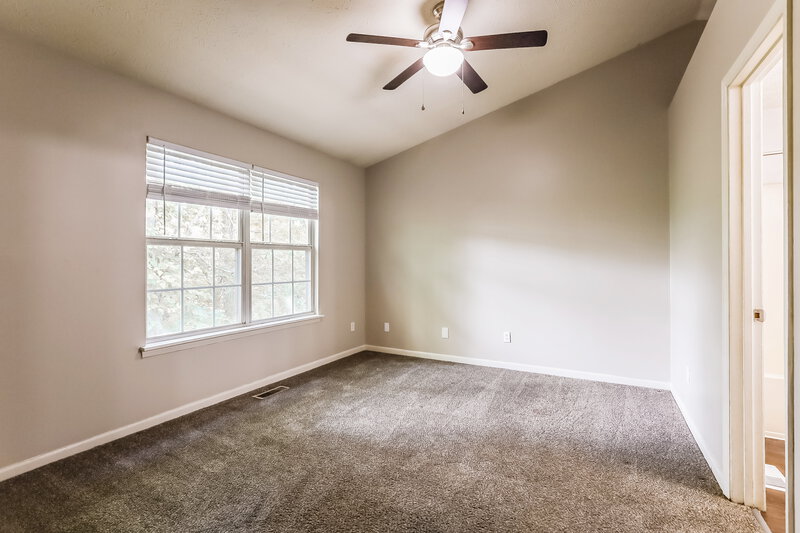 1,900/Mo, 5223 Pin Oak Dr Indianapolis, IN 46254 Misc View 7