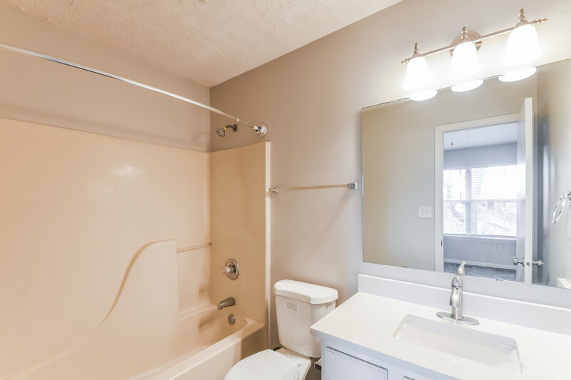 2,090/Mo, 5223 Pin Oak Dr Indianapolis, IN 46254 Misc View 10