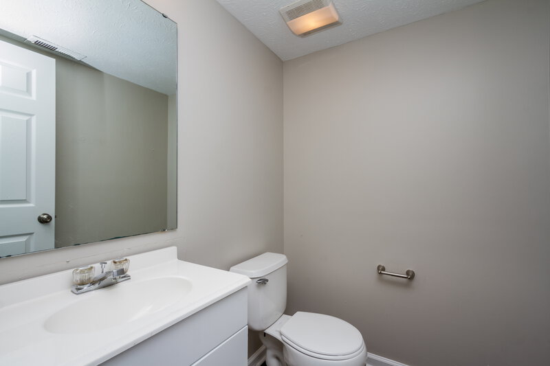 1,450/Mo, 10513 Dark Star Dr Indianapolis, IN 46234 Powder Room View