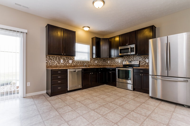 2,130/Mo, 13939 Boulder Canyon Dr Fishers, IN 46038 Kitchen View 2