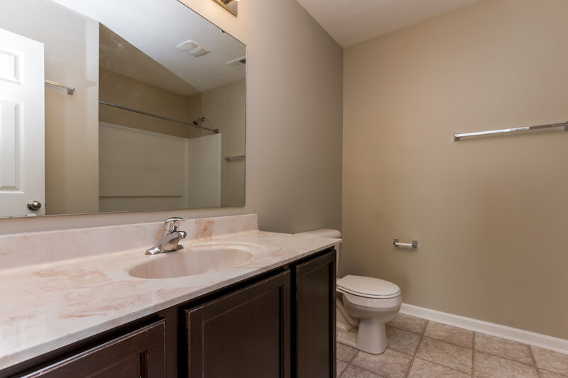 2,130/Mo, 13939 Boulder Canyon Dr Fishers, IN 46038 Bathroom View