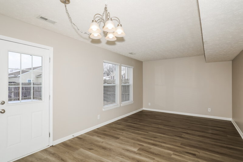 2,070/Mo, 1540 Round Lake Ct Lebanon, IN 46052 Dining Room View