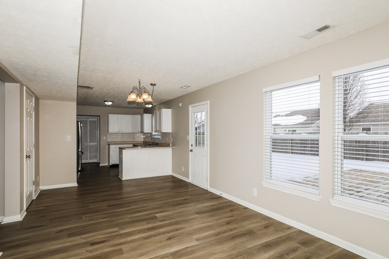 2,070/Mo, 1540 Round Lake Ct Lebanon, IN 46052 Family Room View