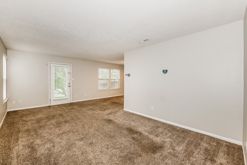 1,920/Mo, 441 Overland Dr Greenwood, IN 46143 Living Room View