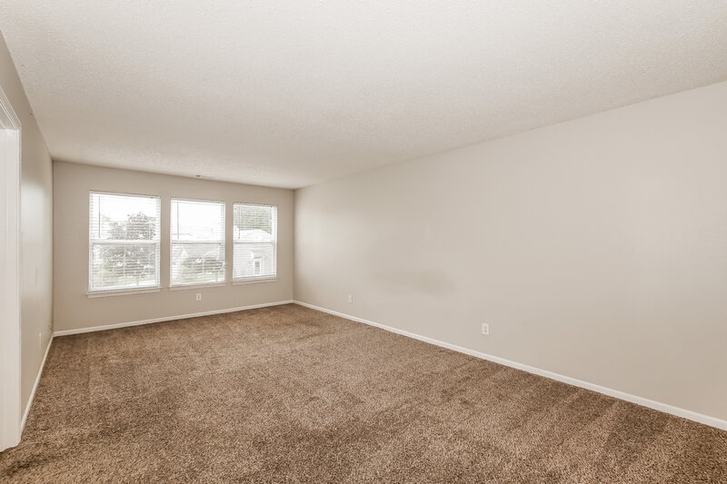 1,920/Mo, 441 Overland Dr Greenwood, IN 46143 Main Bedroom View