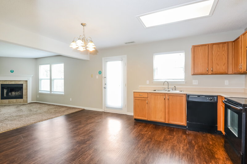 2,760/Mo, 9170 Amberleigh Dr Plainfield, IN 46168 Dining Room View 2