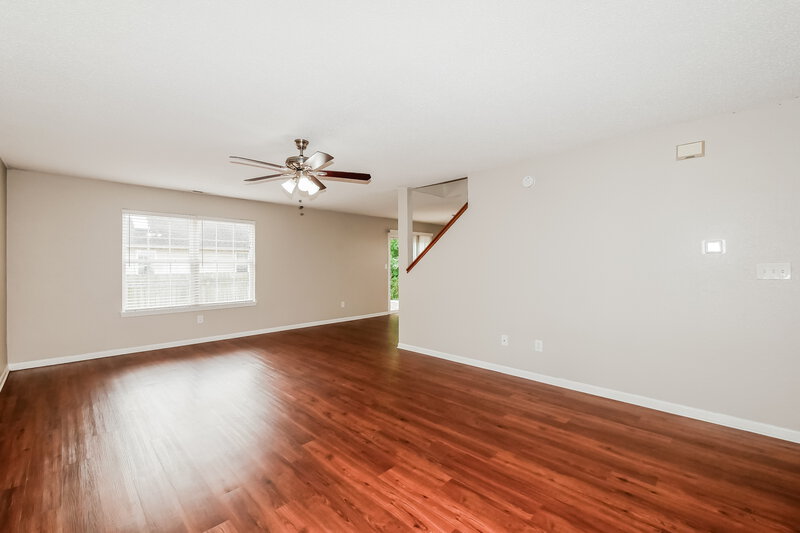 1,760/Mo, 707 Deer Trail Dr Indianapolis, IN 46217 Living Room View 2