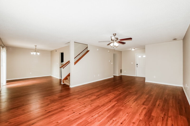 1,760/Mo, 707 Deer Trail Dr Indianapolis, IN 46217 Living Room View 3