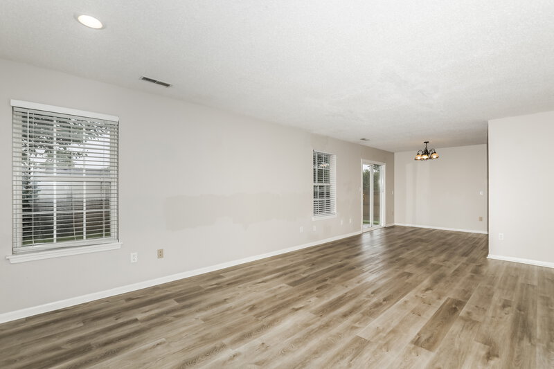 2,255/Mo, 17814 Gasparilla Ct Westfield, IN 46062 Living Room View 2