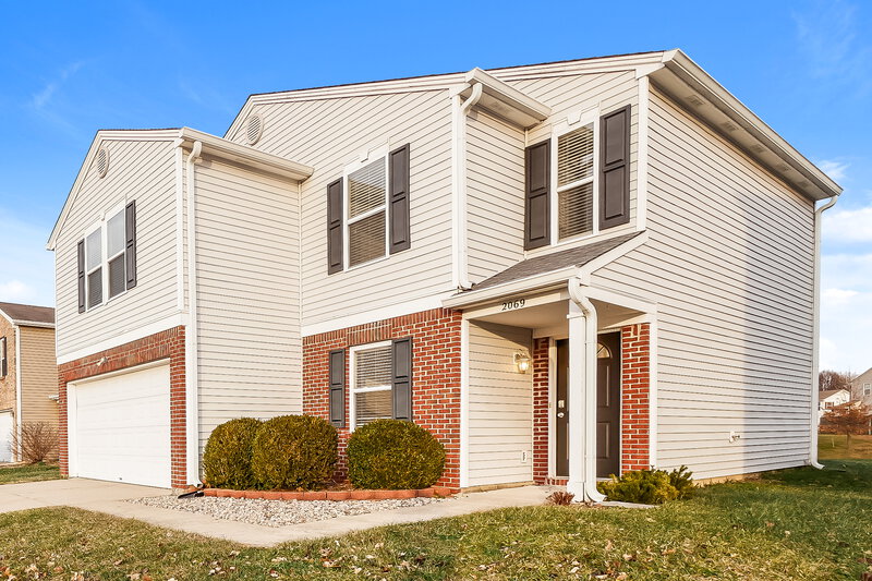 1,740/Mo, 2069 Prairie Sky Ln Greenwood, IN 46143 Front View
