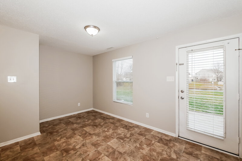 1,740/Mo, 2069 Prairie Sky Ln Greenwood, IN 46143 Dining Room View