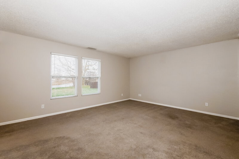 1,740/Mo, 2069 Prairie Sky Ln Greenwood, IN 46143 Family Room View