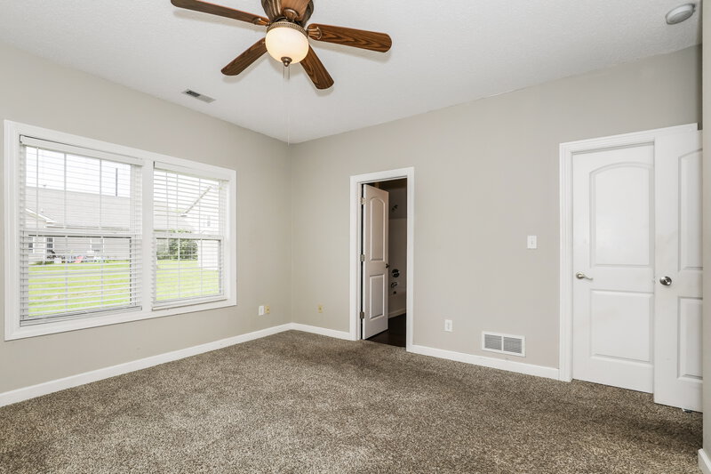 2,150/Mo, 9692 Stonewall Ln Avon, IN 46123 Main Bedroom View