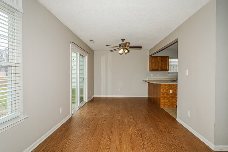 1,860/Mo, 5106 Sandy Forge Dr Indianapolis, IN 46221 Dining Room View