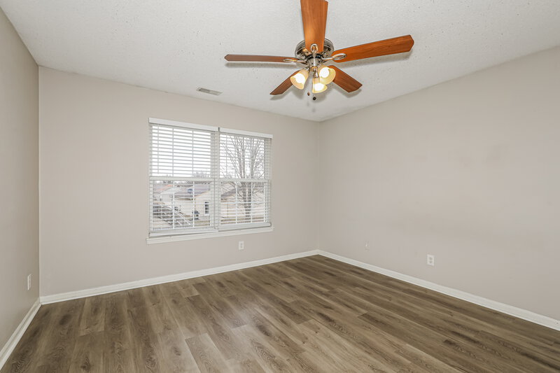1,860/Mo, 5106 Sandy Forge Dr Indianapolis, IN 46221 Main Bedroom View