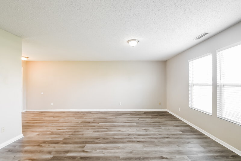 1,660/Mo, 7930 Caraway Ln Indianapolis, IN 46239 Living Room View