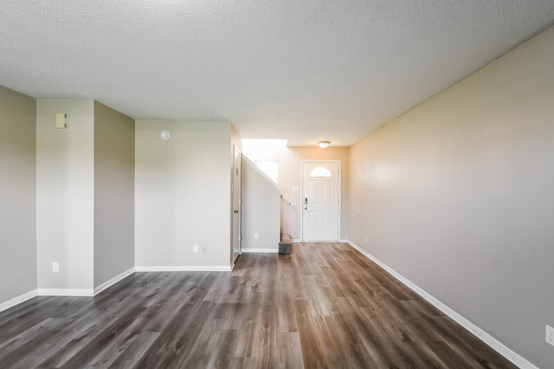 1,660/Mo, 7930 Caraway Ln Indianapolis, IN 46239 Living Room View 2