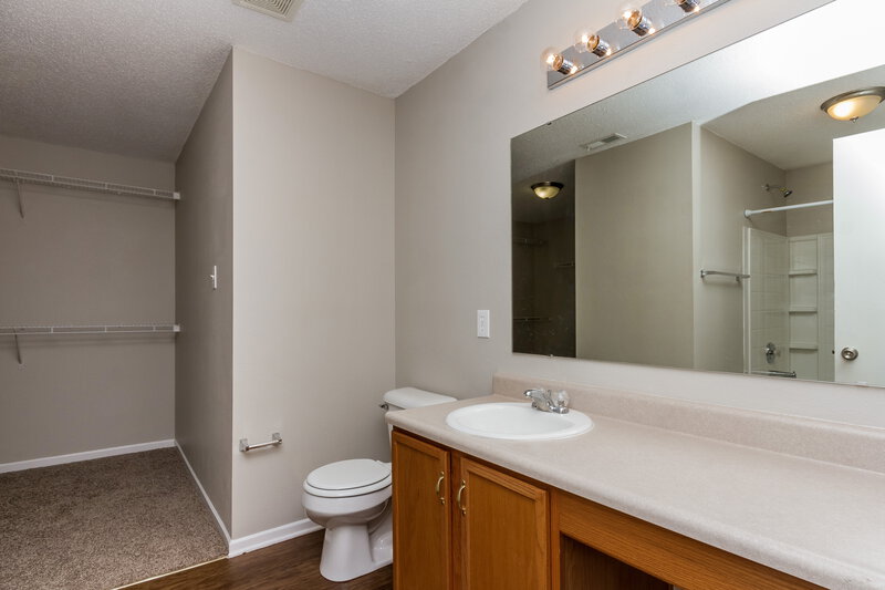 1,575/Mo, 9160 Middlebury Way Camby, IN 46113 Master Bathroom View