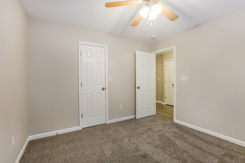 1,725/Mo, 5837 Jackie Ln Indianapolis, IN 46221 Bedroom View 4