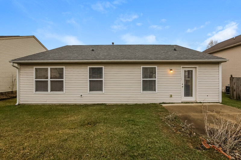 1,725/Mo, 5837 Jackie Ln Indianapolis, IN 46221 Rear View