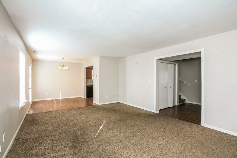 1,795/Mo, 10411 Hornton St Indianapolis, IN 46236 Living Room View