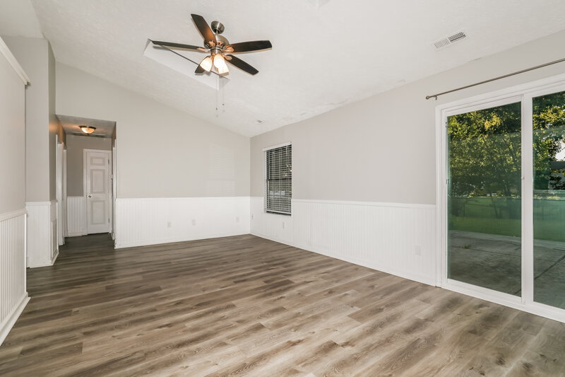 1,890/Mo, 6210 Carrie Cir Indianapolis, IN 46237 Living Room View