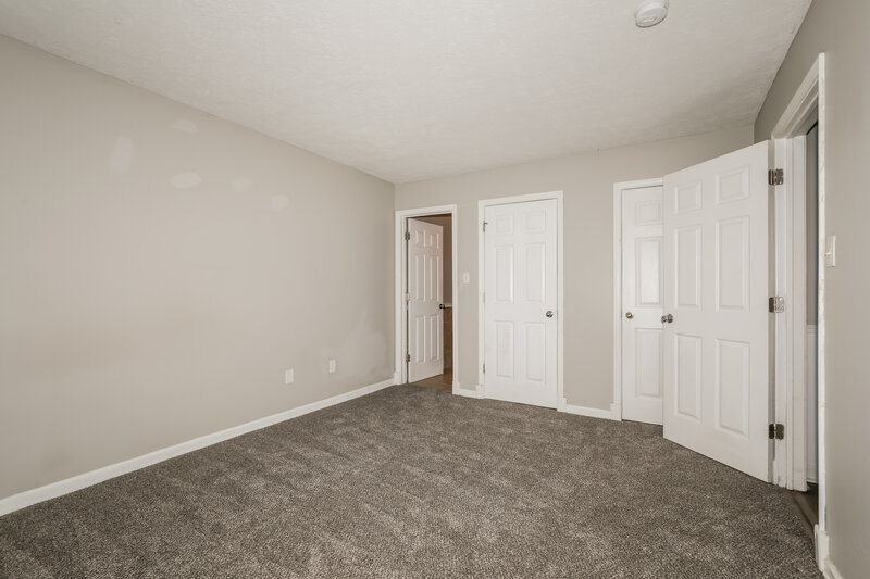 1,890/Mo, 6210 Carrie Cir Indianapolis, IN 46237 Main Bedroom View