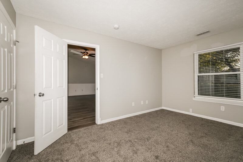 1,890/Mo, 6210 Carrie Cir Indianapolis, IN 46237 Main Bedroom View 2