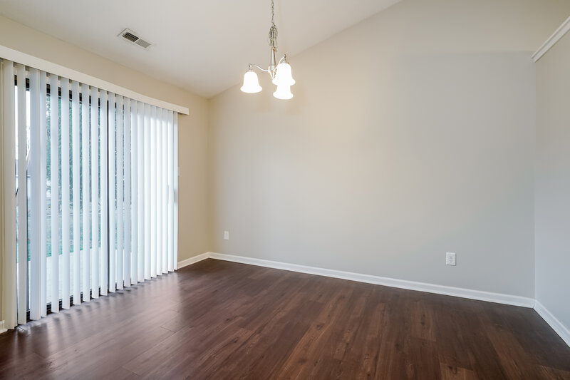 1,680/Mo, 6023 Janel Cir Indianapolis, IN 46237 Dining Room View