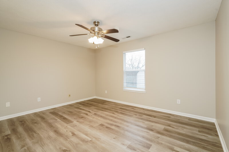 1,680/Mo, 6023 Janel Cir Indianapolis, IN 46237 Main Bedroom View