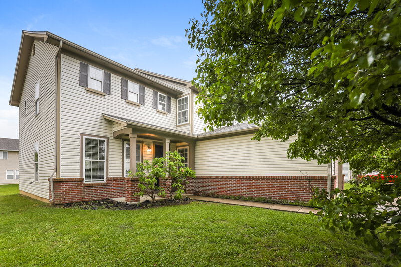 2,190/Mo, 8025 Cole Wood Blvd Indianapolis, IN 46239 Front View