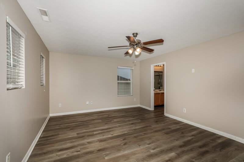 2,190/Mo, 8025 Cole Wood Blvd Indianapolis, IN 46239 Main Bedroom View