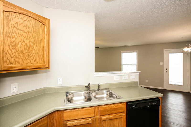 1,915/Mo, 14384 Black Farm Dr Noblesville, IN 46060 Kitchen View