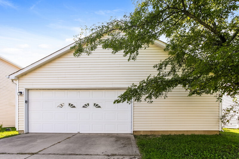 1,915/Mo, 14384 Black Farm Dr Noblesville, IN 46060 Rear View