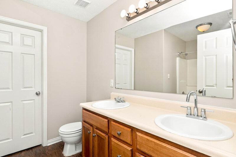 1,915/Mo, 8937 Hosta Way Camby, IN 46113 Primary Bathroom View
