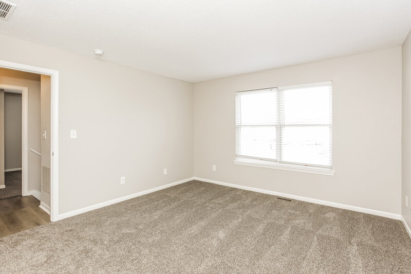 1,800/Mo, 2828 Mingo Ct Indianapolis, IN 46217 Main Bedroom View