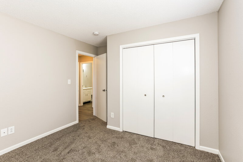 1,800/Mo, 2828 Mingo Ct Indianapolis, IN 46217 Bedroom View