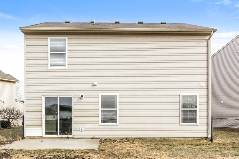 1,800/Mo, 2828 Mingo Ct Indianapolis, IN 46217 Rear View