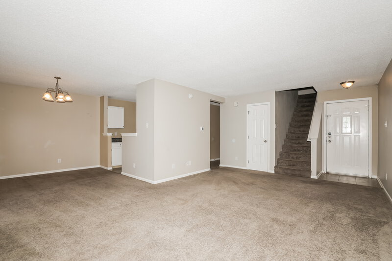 1,875/Mo, 16711 Aulton Dr Noblesville, IN 46060 Living Room View 2