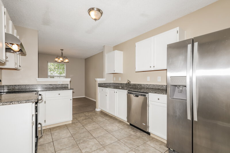 1,875/Mo, 16711 Aulton Dr Noblesville, IN 46060 Kitchen View 2