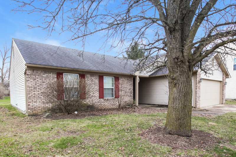 1,835/Mo, 8165 Shortleaf Ct Indianapolis, IN 46236 Front View