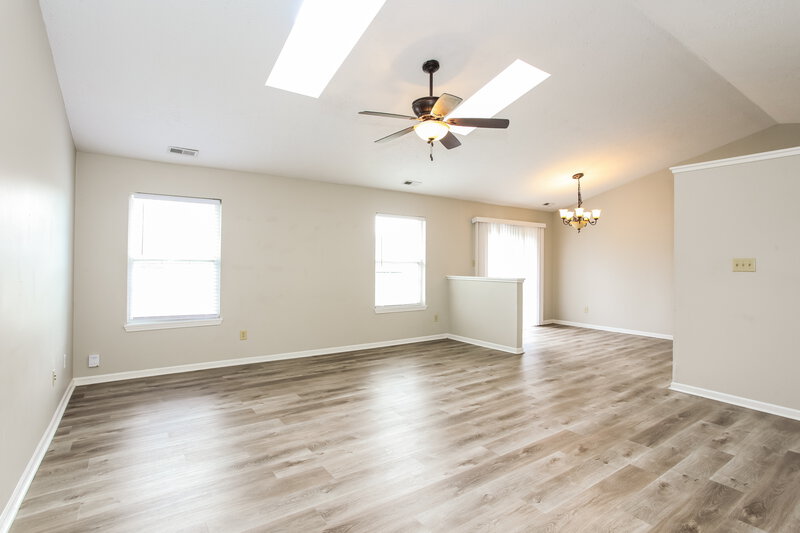 1,835/Mo, 8165 Shortleaf Ct Indianapolis, IN 46236 Living Room View 2