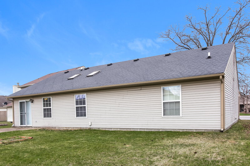 1,835/Mo, 8165 Shortleaf Ct Indianapolis, IN 46236 Rear View