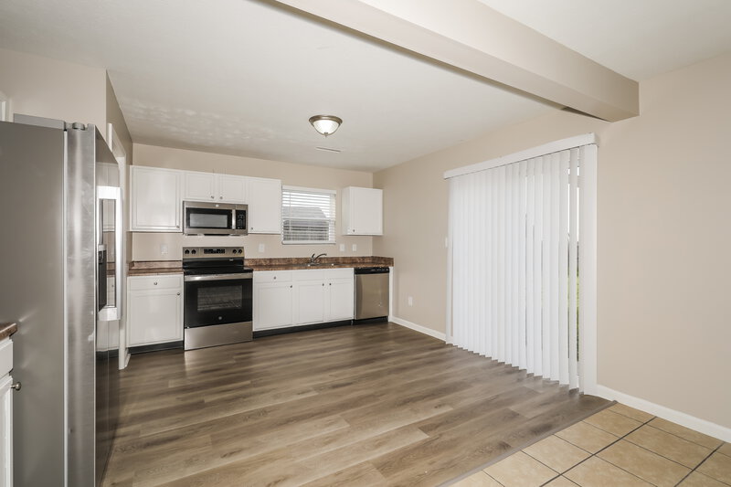 1,935/Mo, 3125 Danube Way Indianapolis, IN 46239 Kitchen View 4