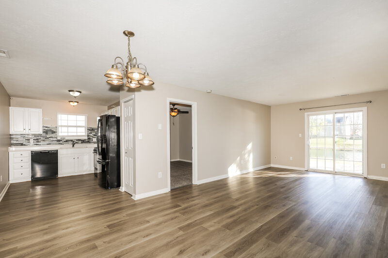 1,655/Mo, 6667 W Longview Dr McCordsville, IN 46055 Dining Room View